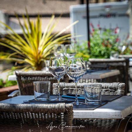 Logis Du Champ De Mars Hotel Puy-Saint-Martin Ngoại thất bức ảnh
