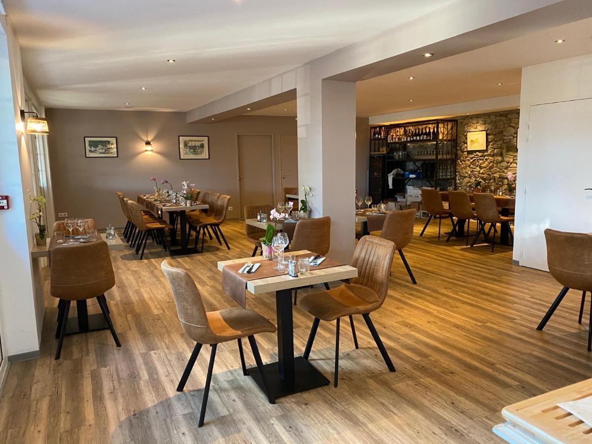 Logis Du Champ De Mars Hotel Puy-Saint-Martin Ngoại thất bức ảnh