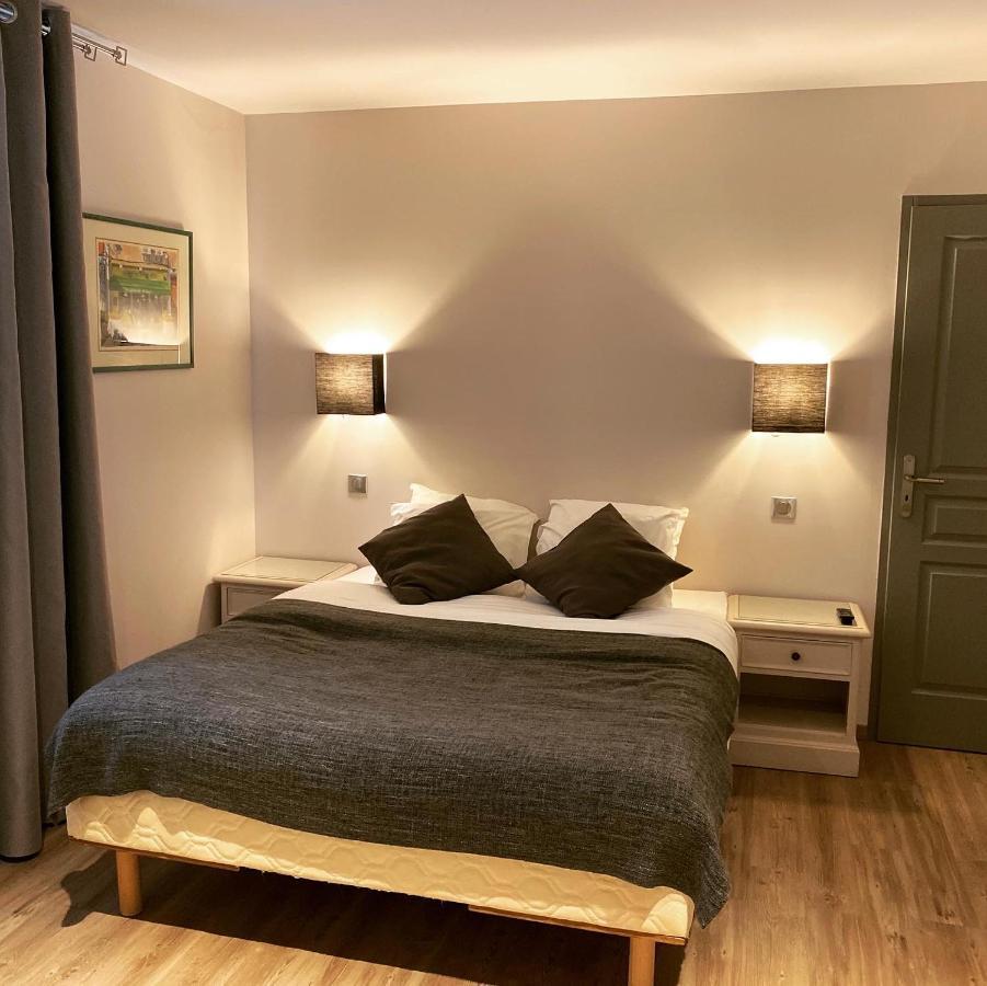 Logis Du Champ De Mars Hotel Puy-Saint-Martin Ngoại thất bức ảnh