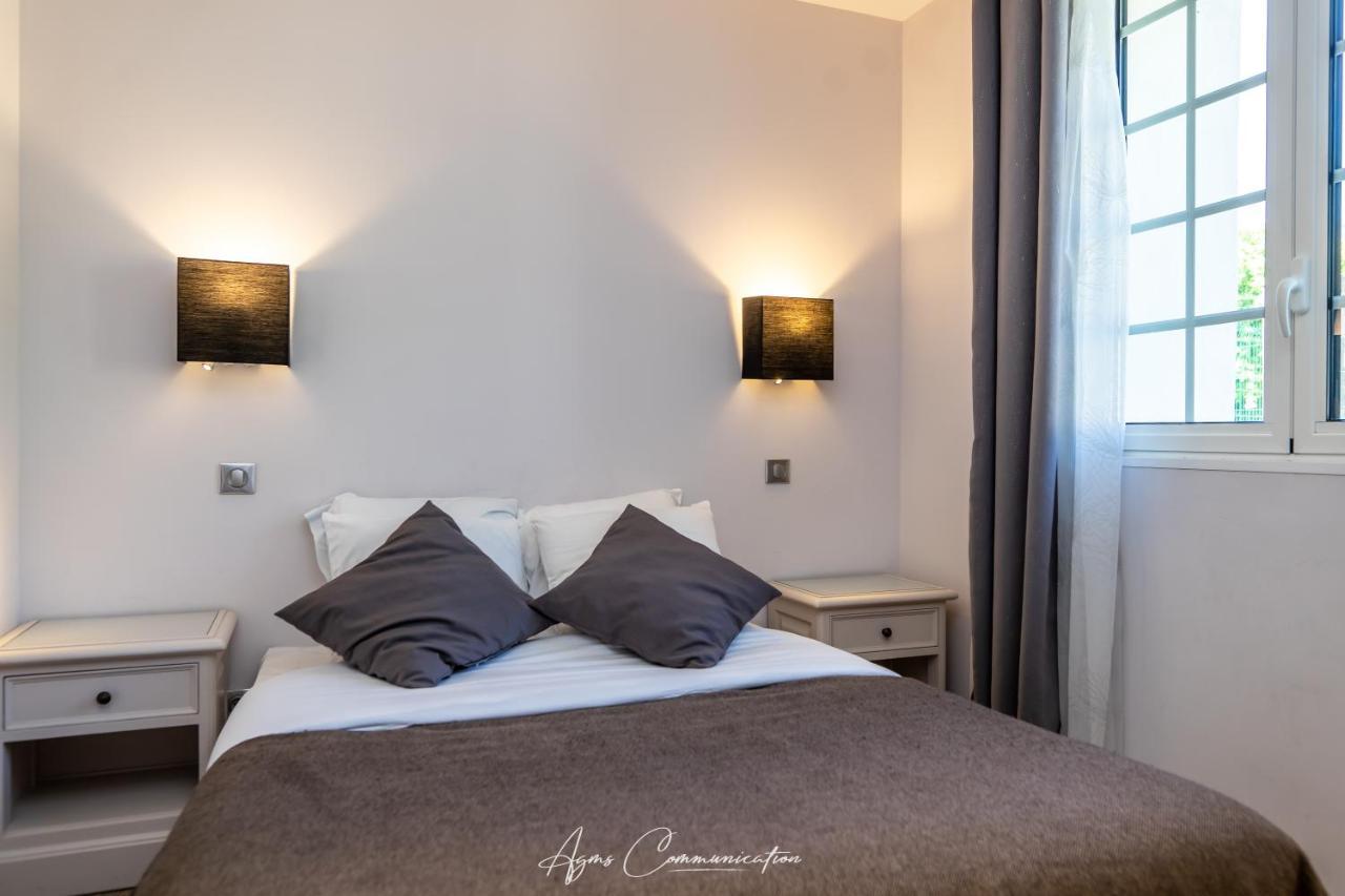 Logis Du Champ De Mars Hotel Puy-Saint-Martin Ngoại thất bức ảnh