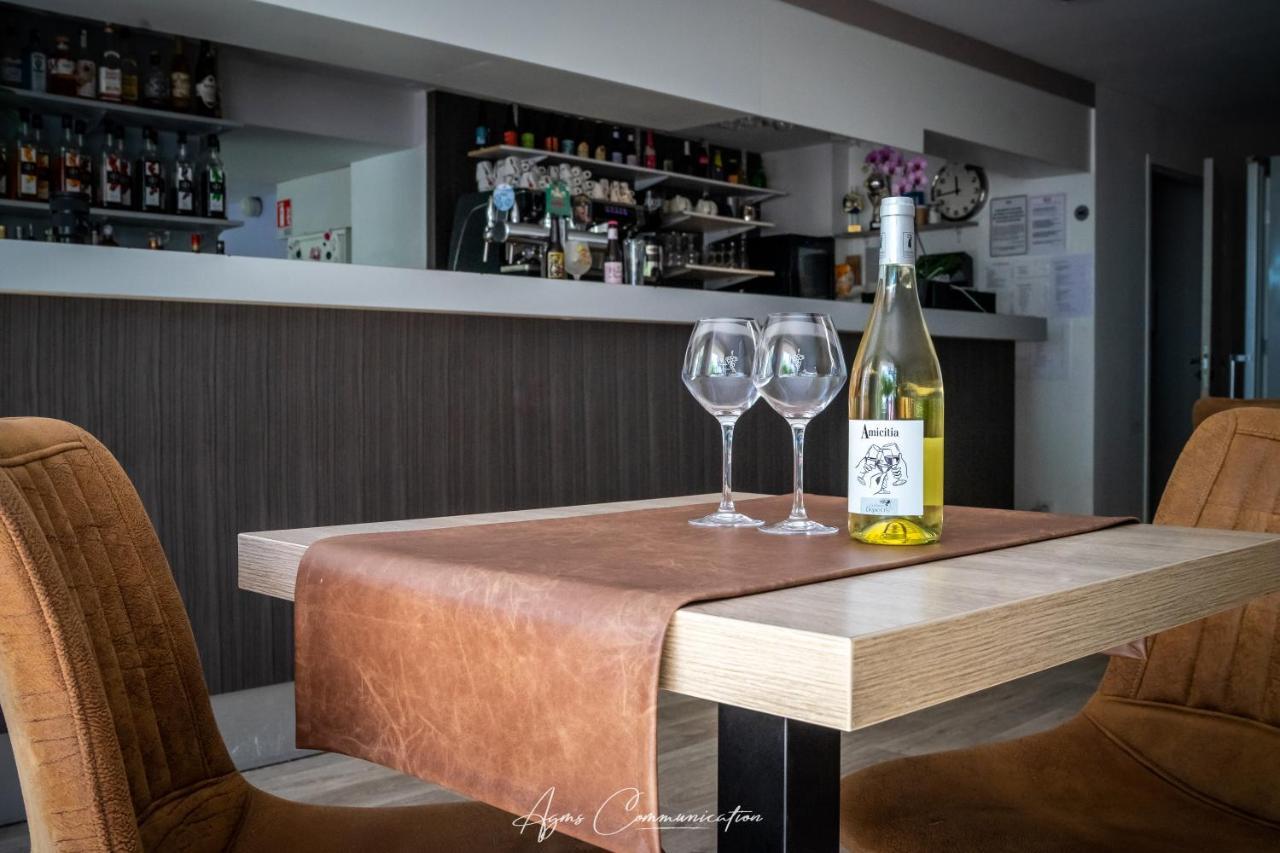 Logis Du Champ De Mars Hotel Puy-Saint-Martin Ngoại thất bức ảnh