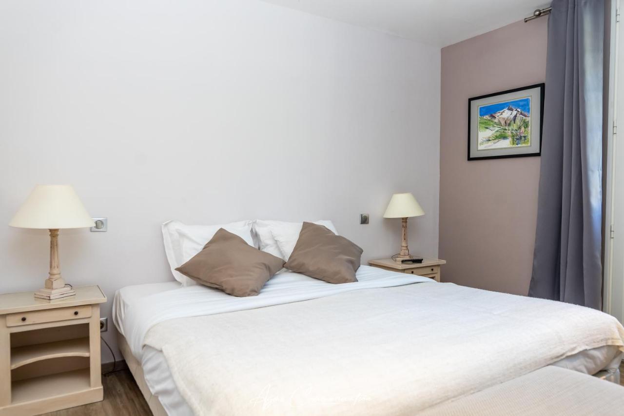 Logis Du Champ De Mars Hotel Puy-Saint-Martin Ngoại thất bức ảnh